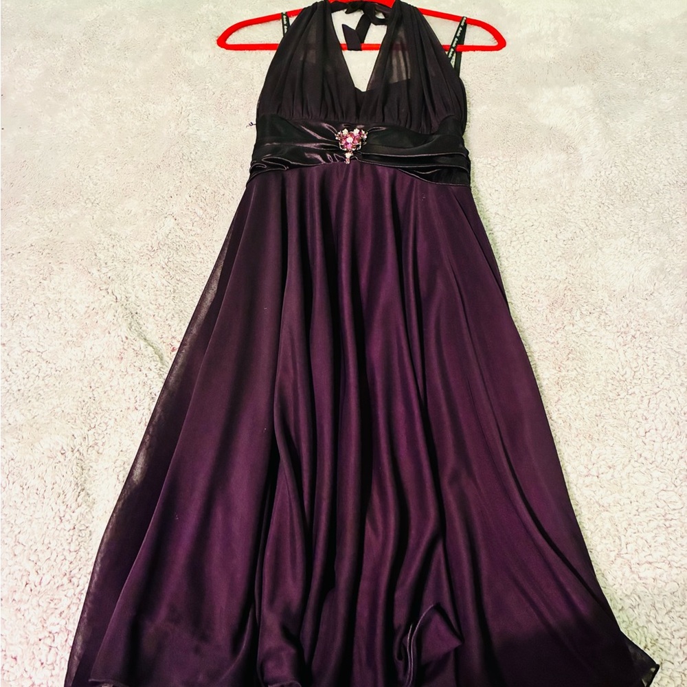 Elegant DB Studio Purple Halter Prom Dress with Gemstone Accent
